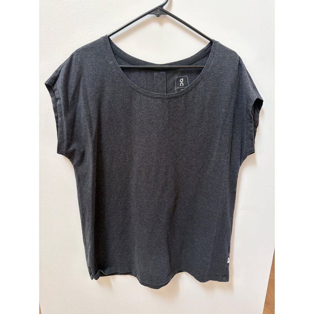 On Womens XL Black Cotton Blend Short Sleeve Shirt